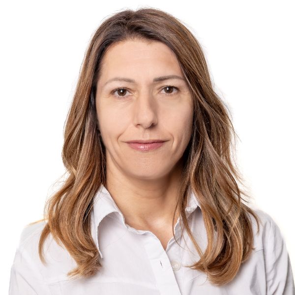 Снимка на брокер Мария Матева